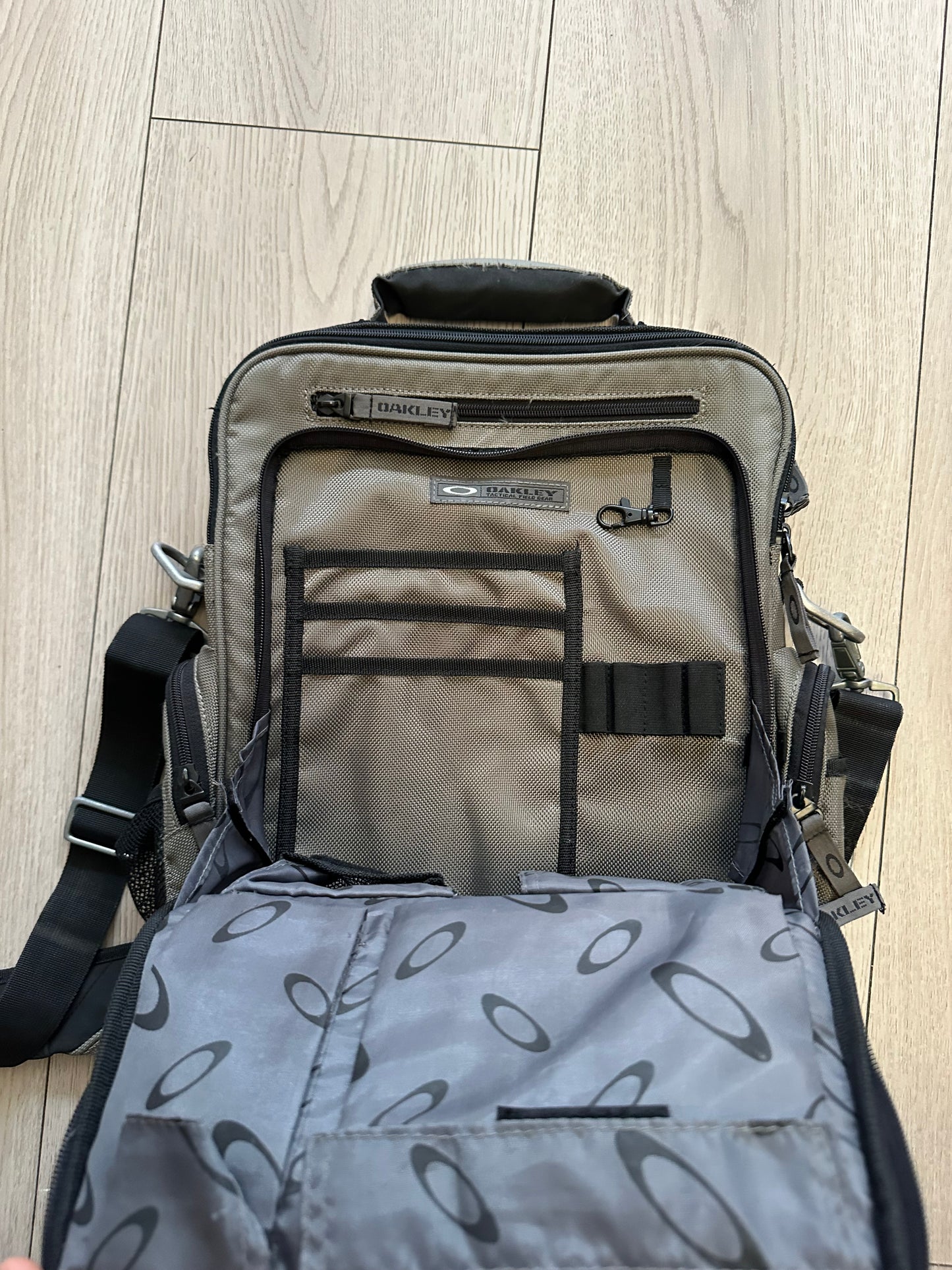 Oakley Tactical Field Gear Sling Backpack