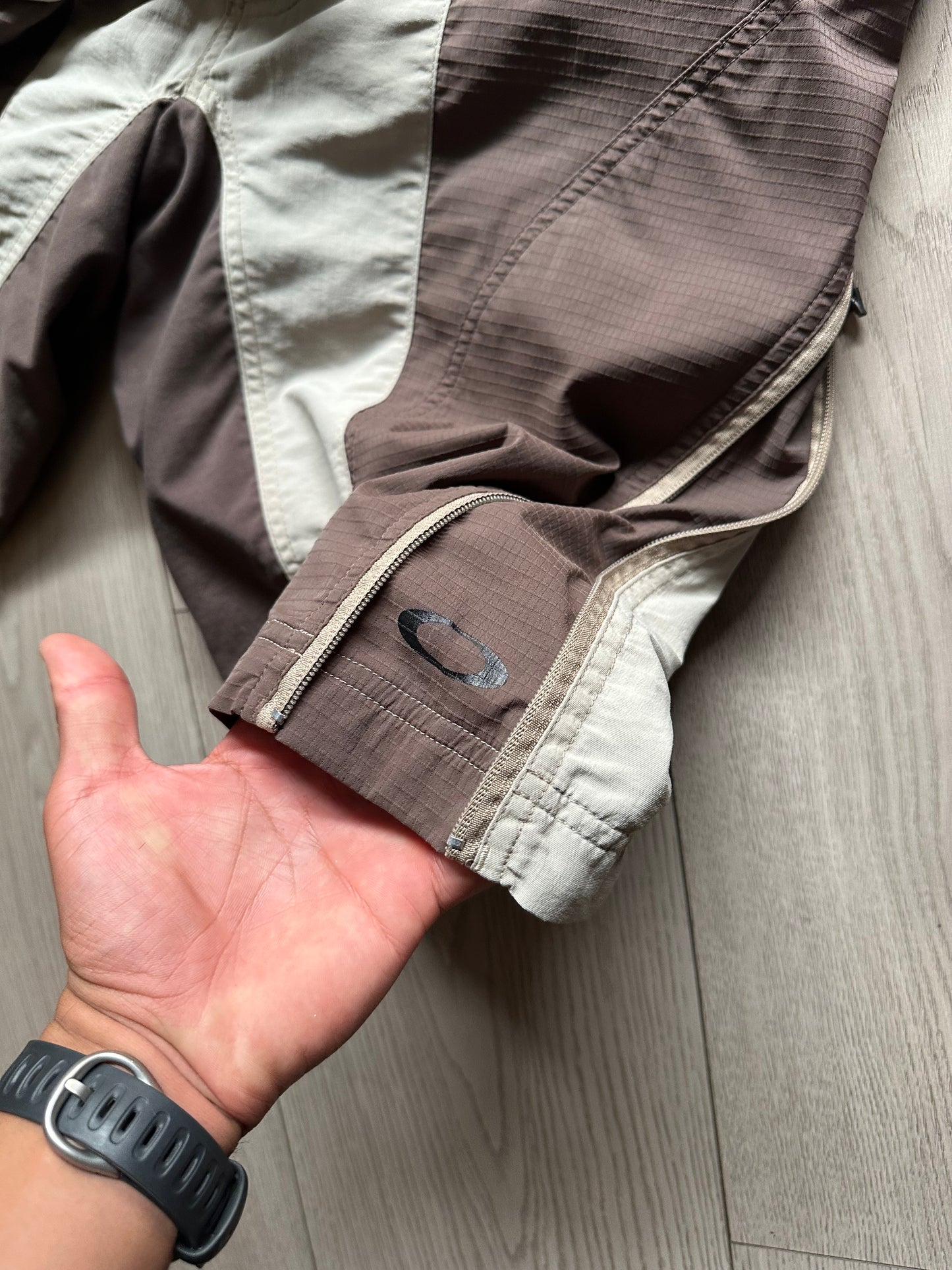 Vintage Oakley Brown Shorts