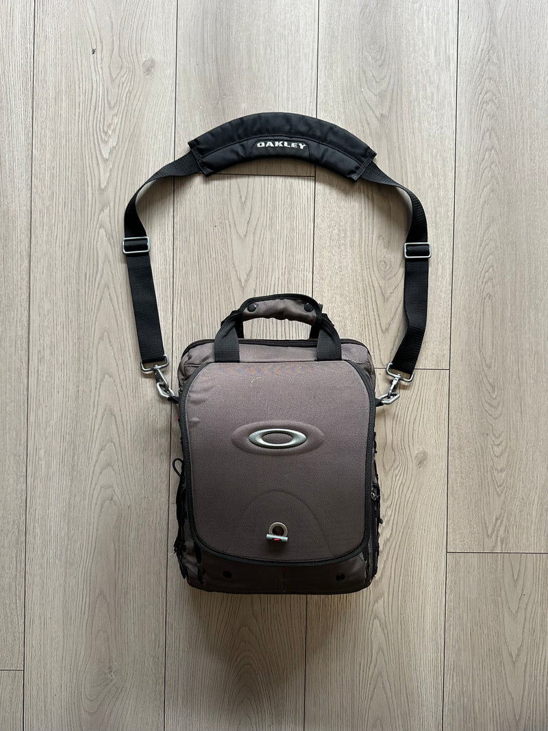 Oakley AP Tactical Field Gear Sling Bag