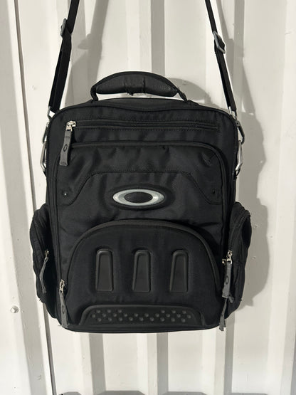 Oakley Crossbody Sling Bag / Messenger