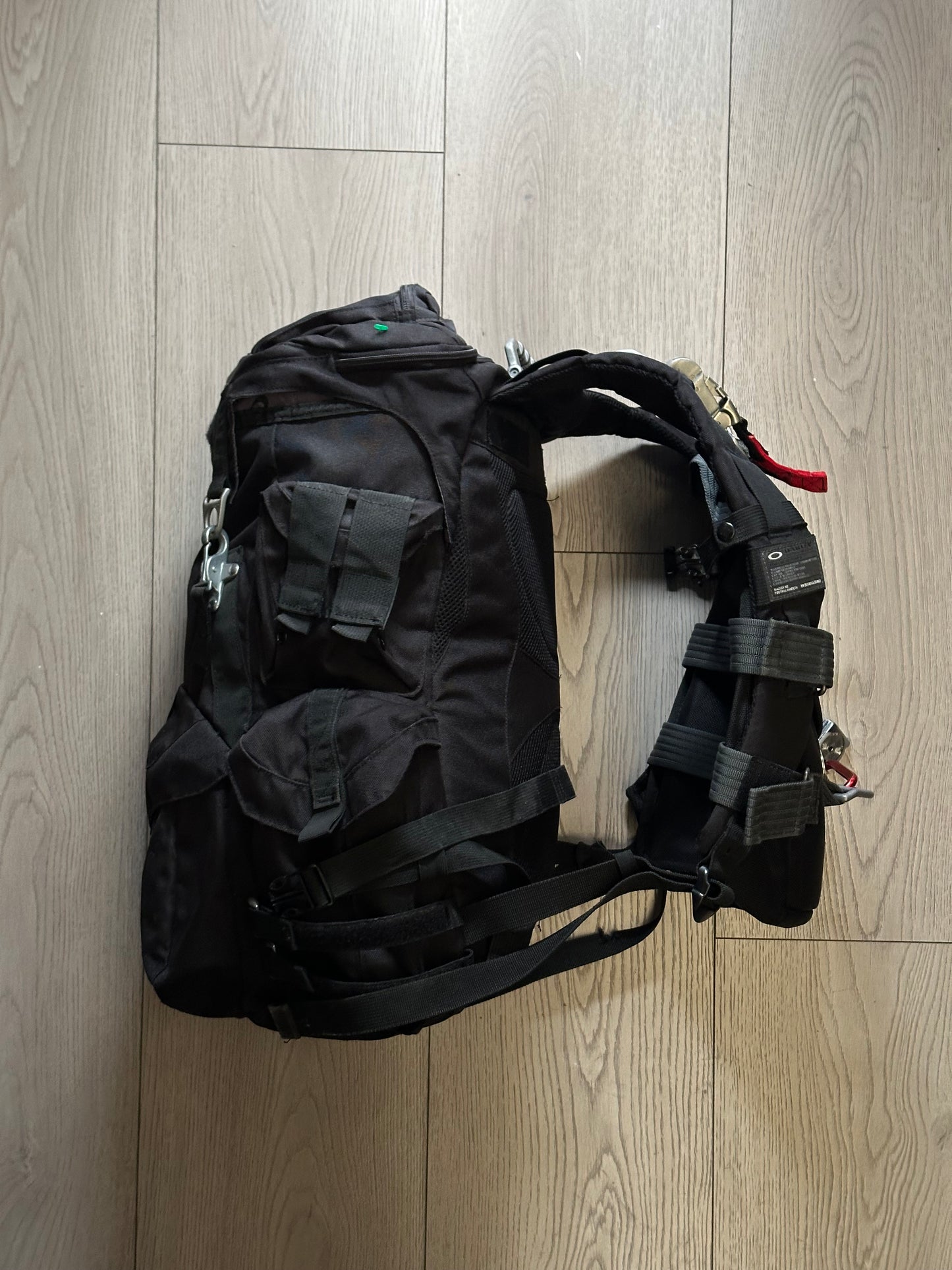 BUNDLE! Vintage Oakley AP Tactical Bag + Oakley Mechanism