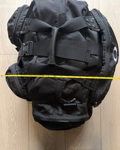 Vintage Oakley Icon 2.0 Duffle Bag
