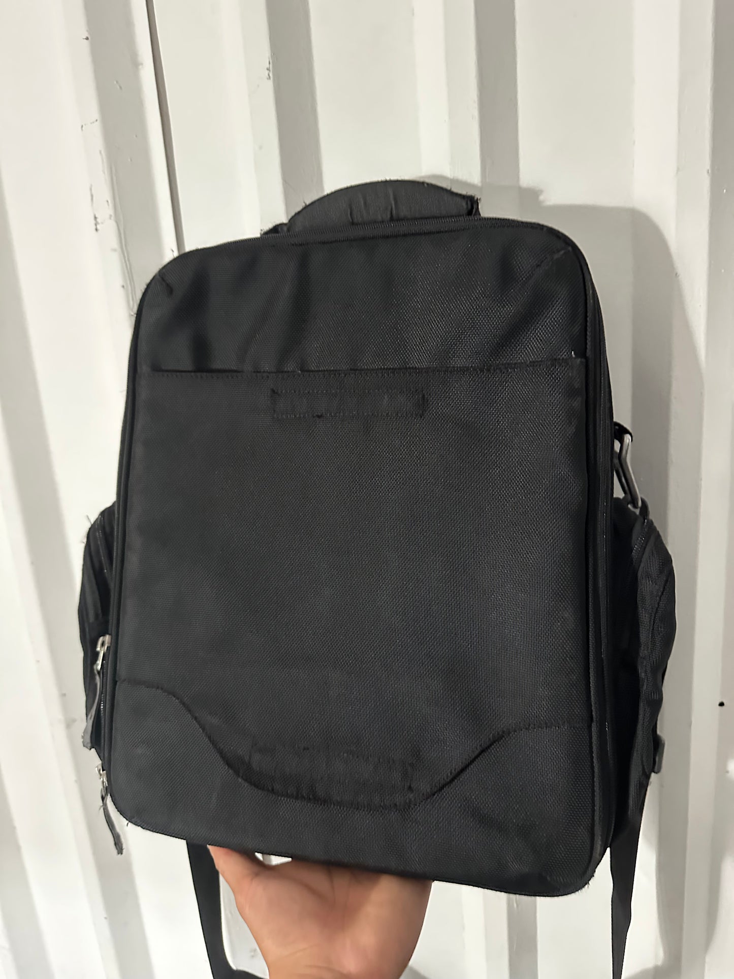 Oakley Crossbody Sling Bag / Messenger