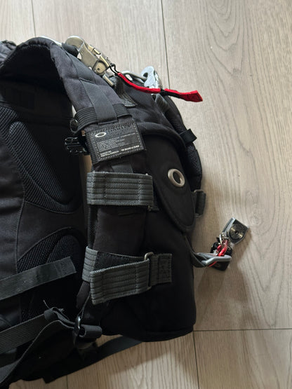 BUNDLE! Vintage Oakley AP Tactical Bag + Oakley Mechanism