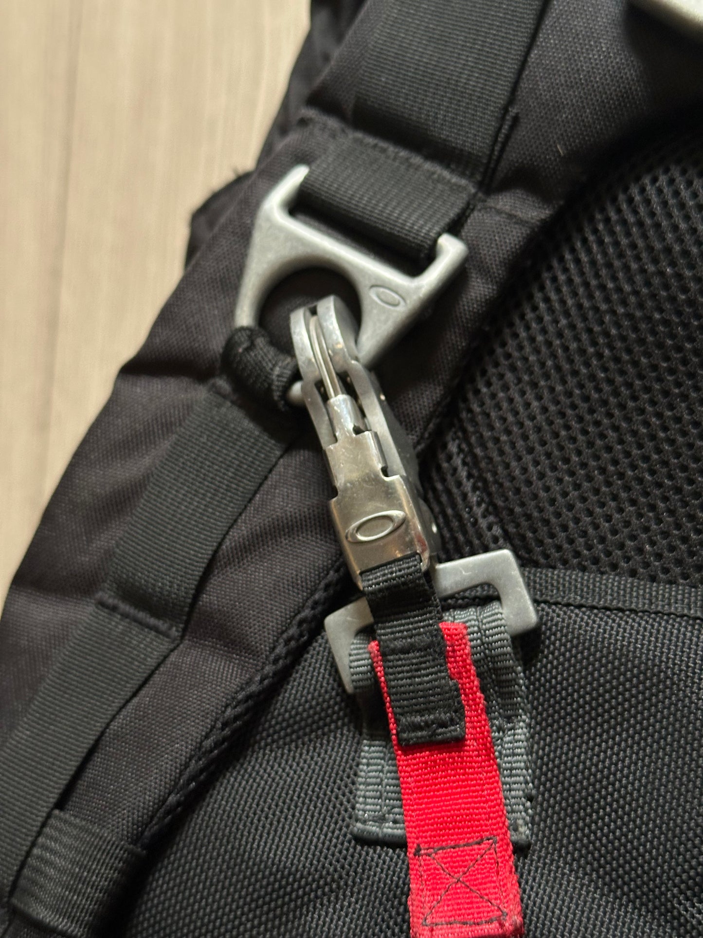 BUNDLE! Vintage Oakley AP Tactical Bag + Oakley Mechanism