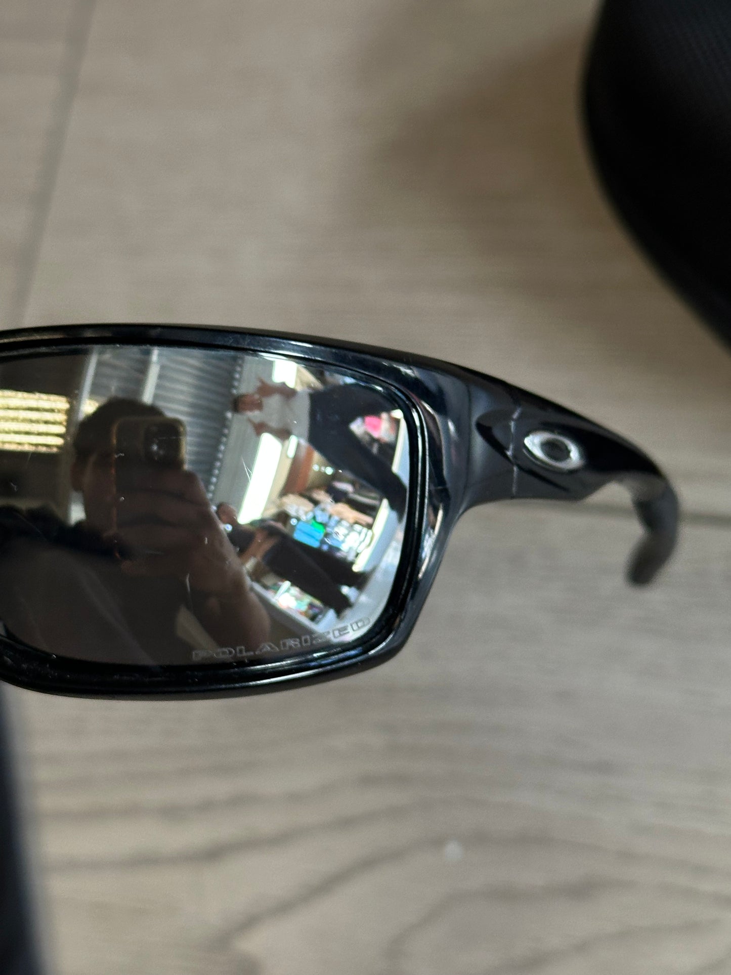 Oakley Canteen Sunglasses – Full Set (Black Frame / Grey Lens)