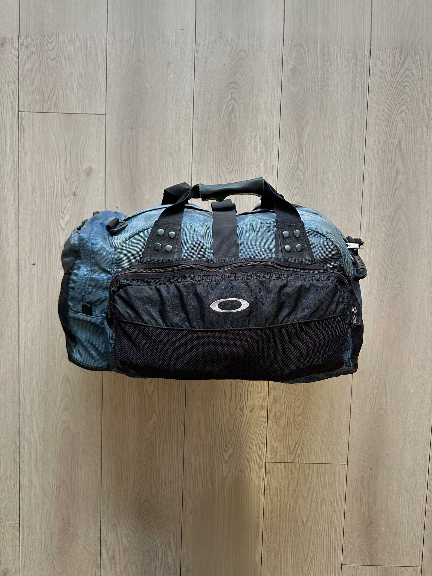 Vintage 90’s Oakley Red Tab Duffle Bag