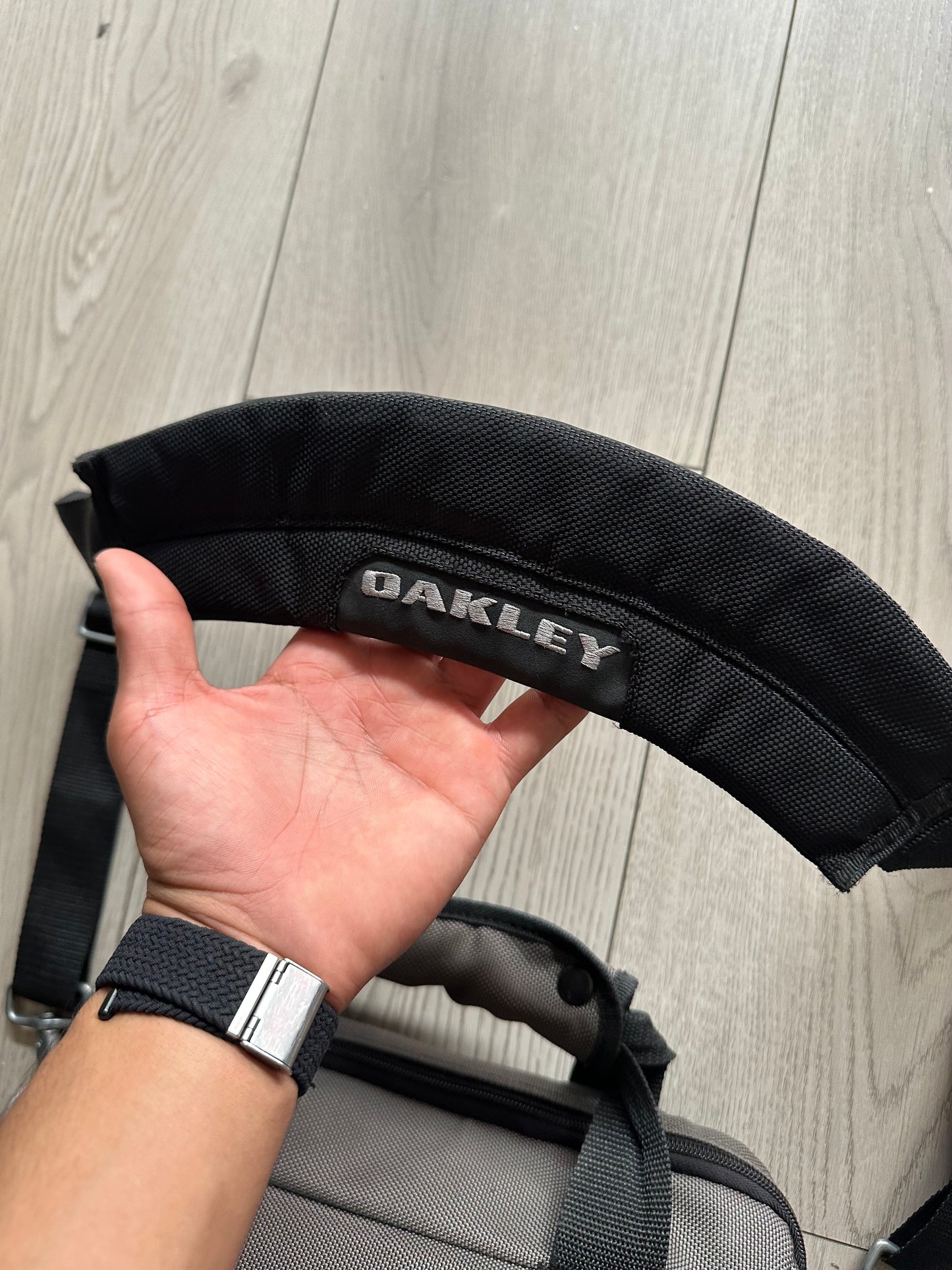 Oakley AP Tactical Field Gear Sling Bag