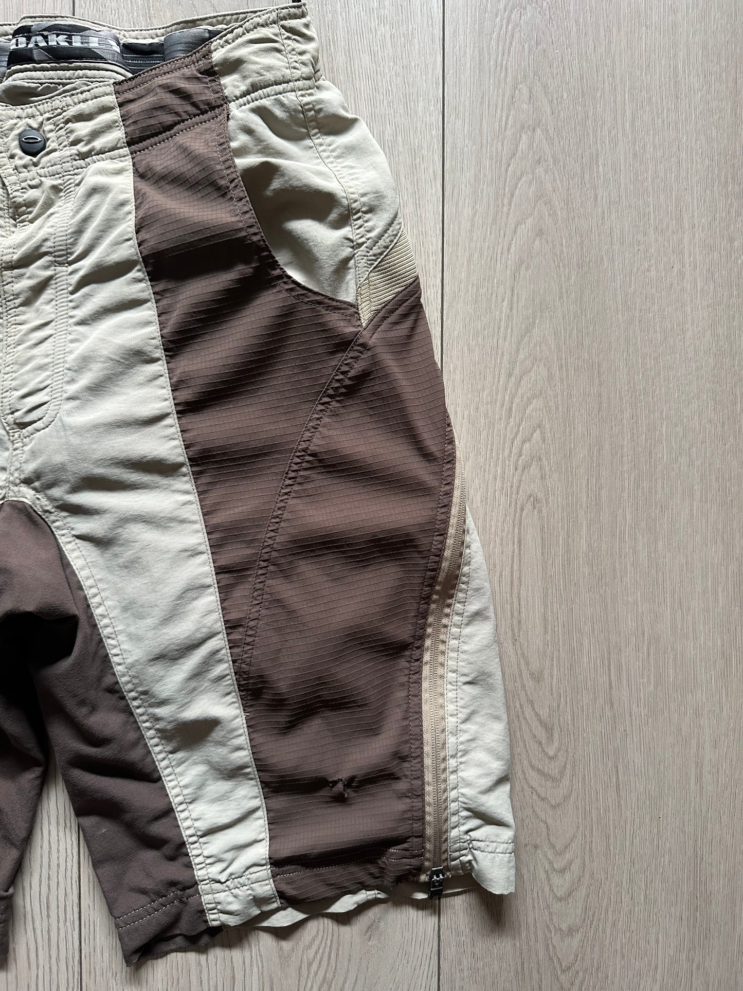 Vintage Oakley Brown Shorts