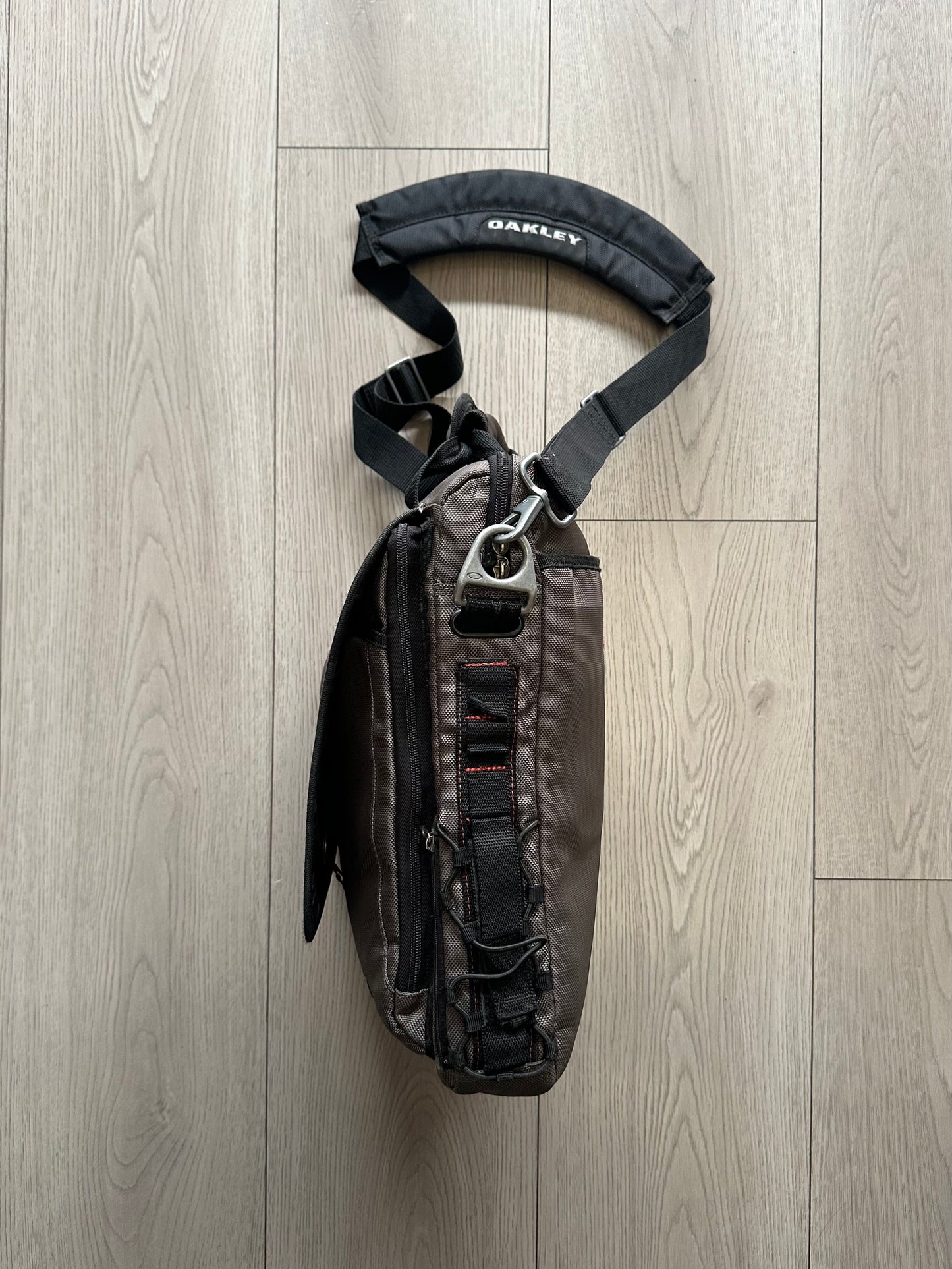 Oakley AP Tactical Field Gear Sling Bag