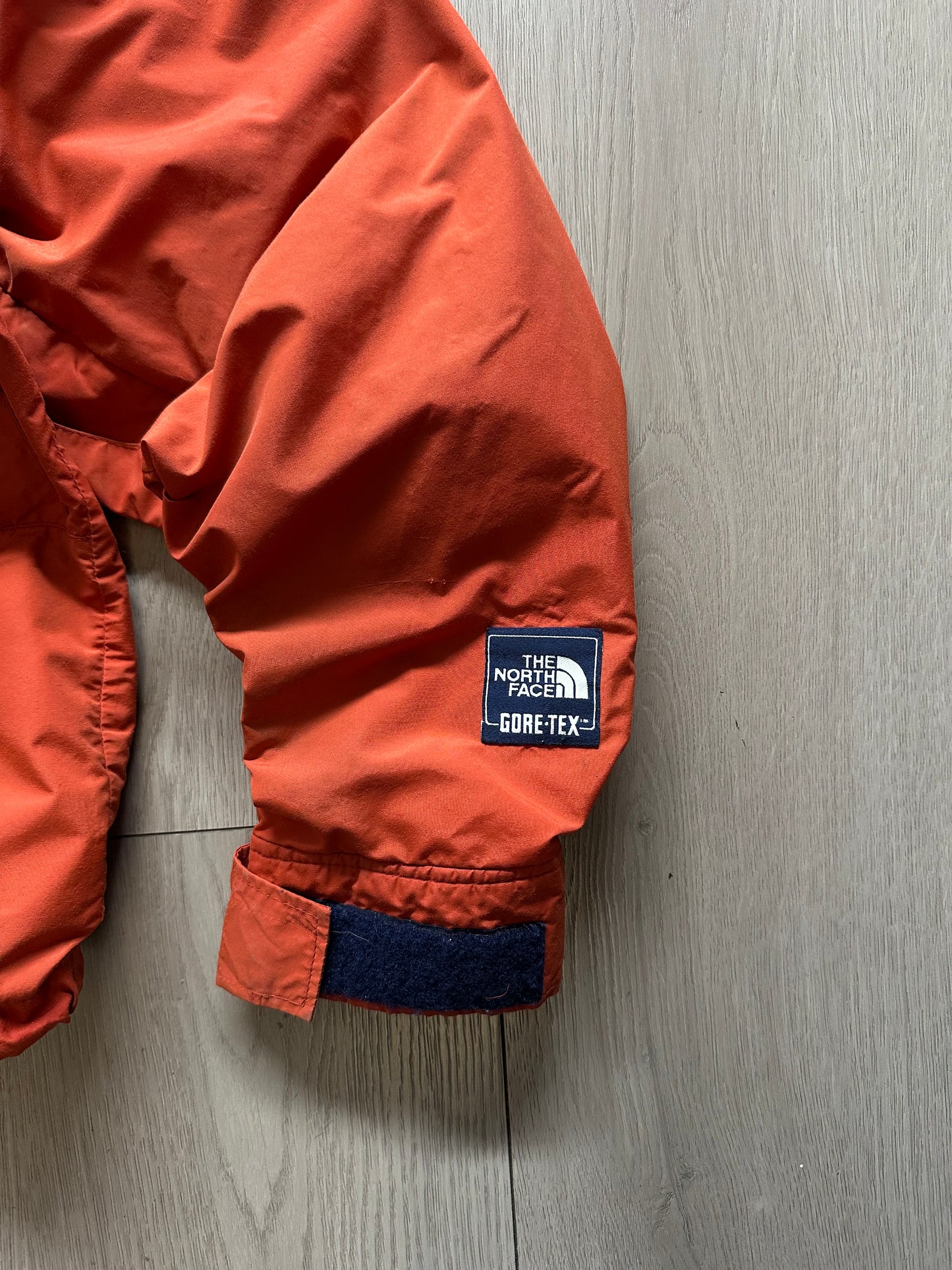 Vintage 90’s The North Face x Gore-Tex Jacket