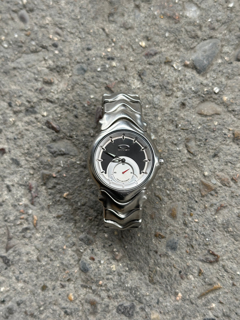 [RARE] Oakley Jury 1.0 Black-Plated Watch