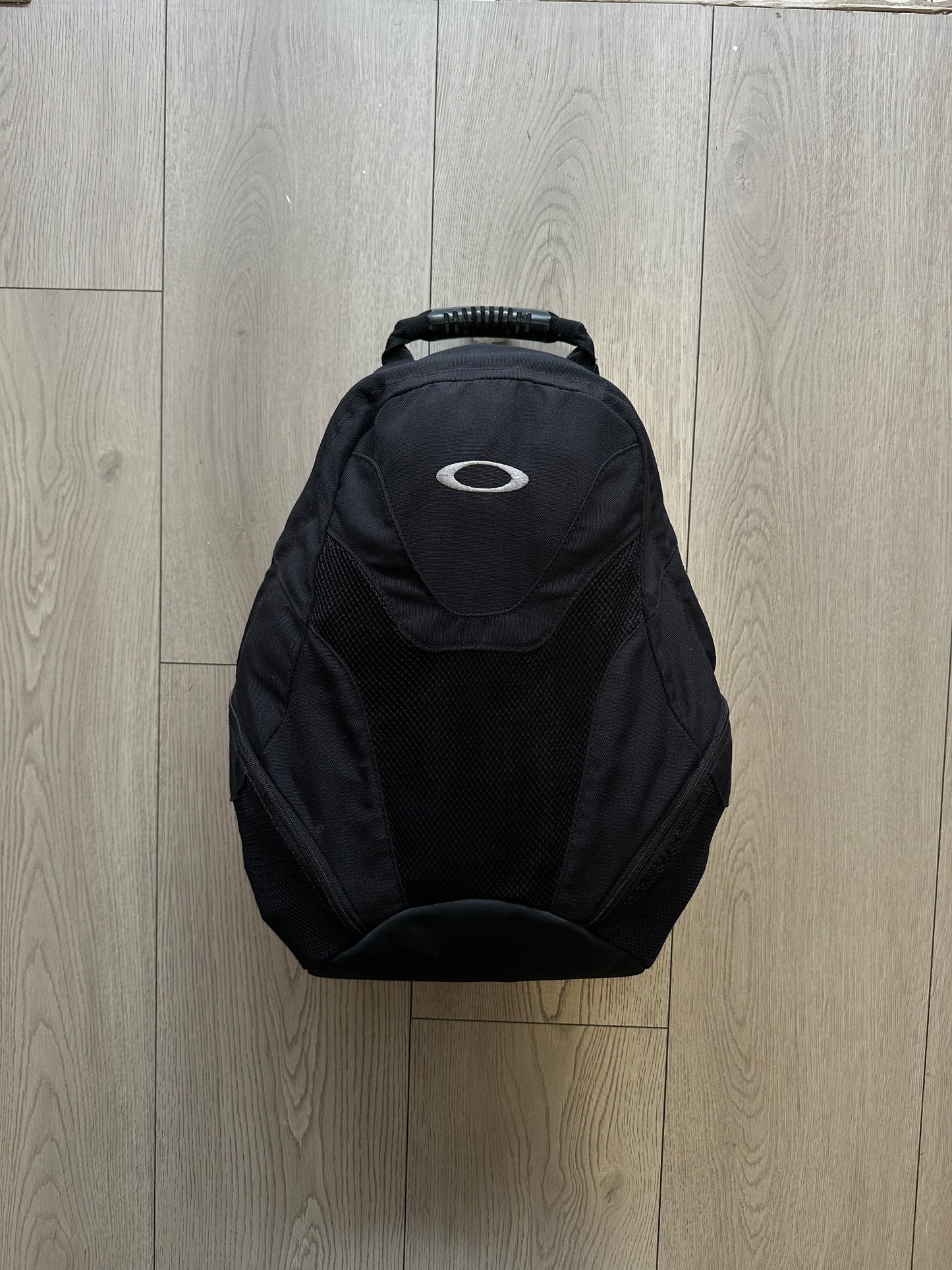 Vintage 00’s Oakley Software Backpack